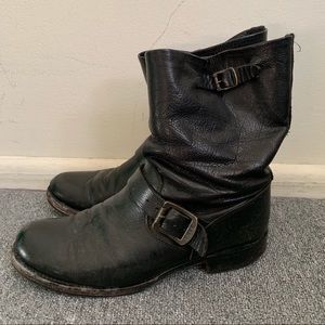 Frye Veronica Short
